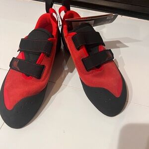 CLIMB X RAVE STRAP Red Climbing Shoes Men’s 8 Women’s 10.5 Organic Hemp Lining